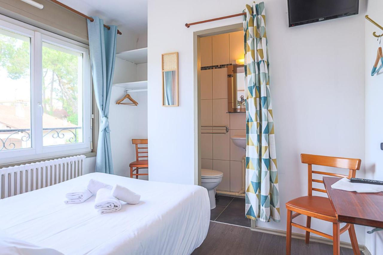 Hotel Bistrot Fine Anglet Exterior photo